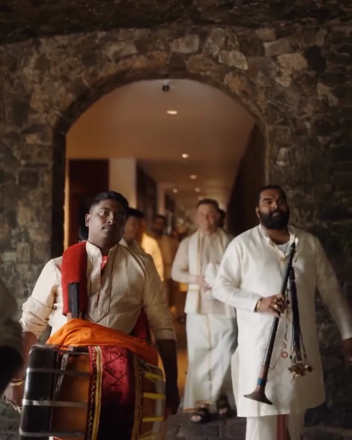 Musicians welcoming the groom